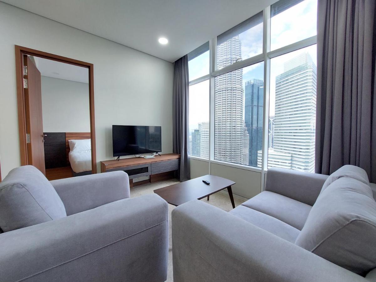 Sky Suites With Klcc Twin Tower View By Irent365 Куала Лумпур Екстериор снимка