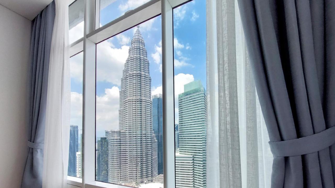 Sky Suites With Klcc Twin Tower View By Irent365 Куала Лумпур Екстериор снимка